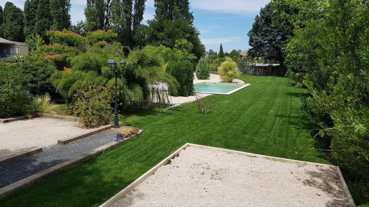 Maison D' Alys Entre Luberon Et Alpilles Cabannes Экстерьер фото